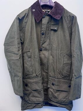 Barbour Beaufort Waxed Jacket - Olive Green (Size 36)